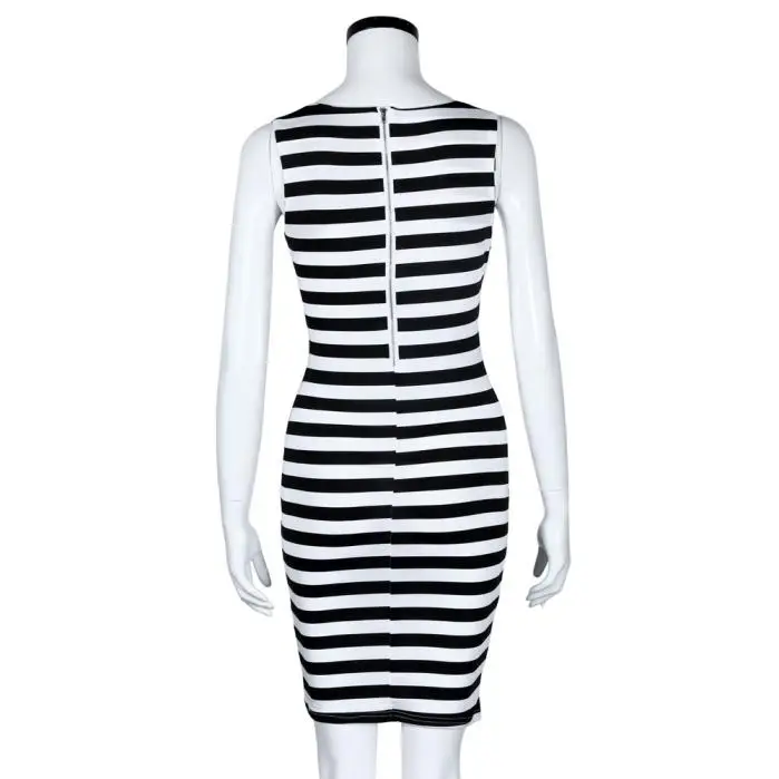 Женское платье в полоску KLV белое или черное повседневное с глубоким v-образным