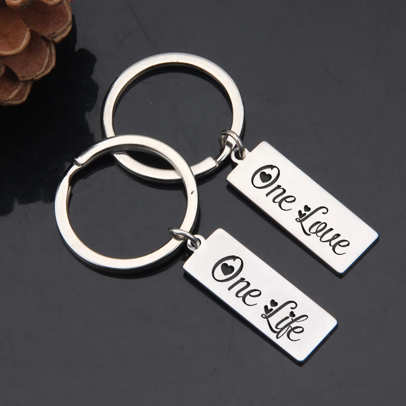 FLYANGEL 2 Pc Lover Keychain Engraved One Life Love Fashion key Holder Couples Keyring Boyfriend Girlfriend Jewelry Gifts | Украшения и