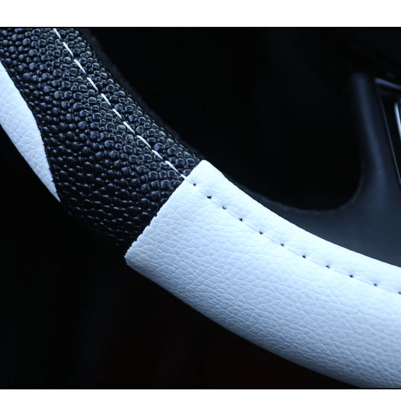 

Carbon Fiber Cowhide Car Steering Wheel Cover 38CM Non-slip Wear-resistant Sweat Absorbing Fashion Sports Steering Wheel Cover