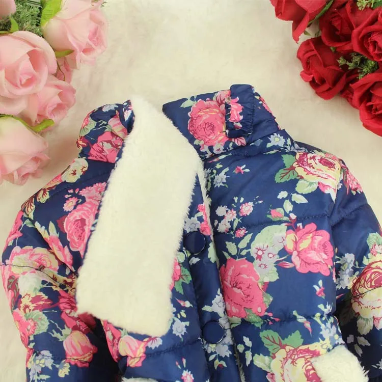 Зимние куртки для маленьких девочек теплое плотное пальто с хлопковой