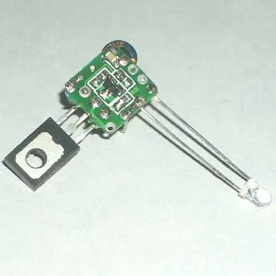 Крестообразный вращающийся светодиодный дисплей 51 MCU Электронный производственный комплект DIY Набор креативных предметов