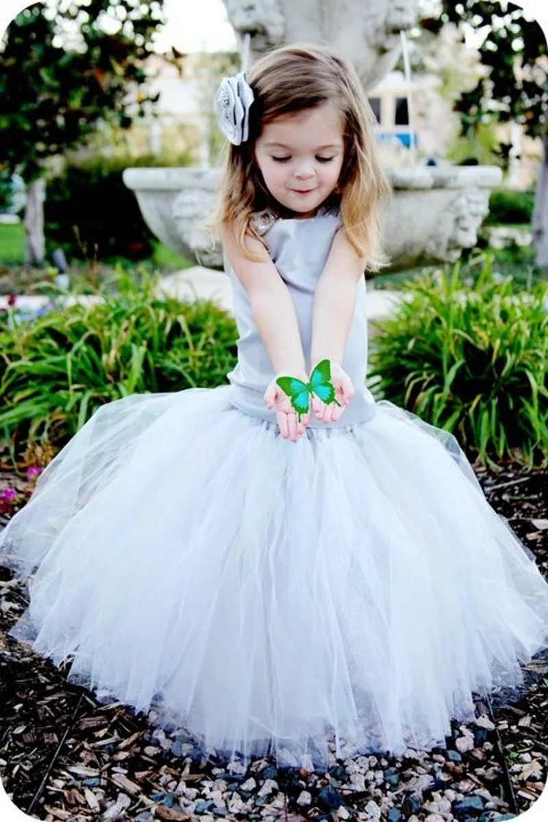 

Cute Sleeveless Flower Girl Dress 2016 New Arrival Scoop Sleeveless Wedding Party Dress Floor-Length Tank Tulle Vestido De Festa