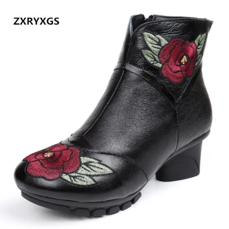 

2020 New Autumn Winter Embroidered Flowers Women Boots Fashion Shoes Short Boots Large Size Soft Comfort Genuine Leather Boots