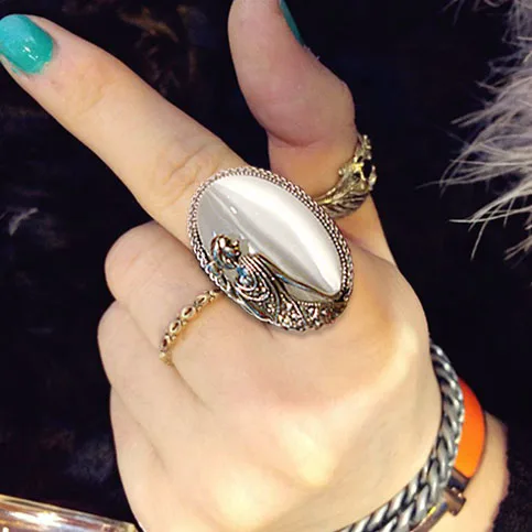 

Retro Simulated Oval White Opal Ring Antique Silver Color Big cat's eye Stone greek goddess beauty Statement Ring Jewelry