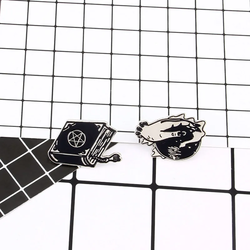 Ведьмы заклинание книга колдовство Pin набор ведьмы булавка Волшебная броши