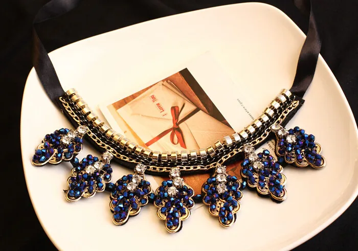 Женское Ожерелье с золотыми цветами черная лента черное ожерелье ложным