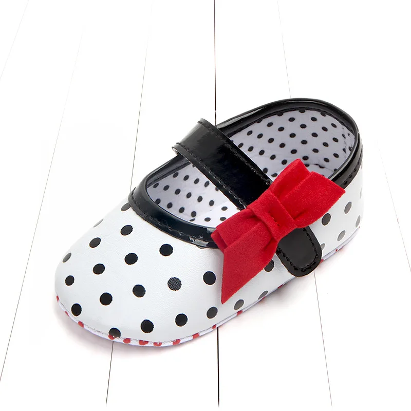 Новинка года; летняя обувь для маленьких девочек; парусиновая обувь для первых ходунков; мягкая обувь для новорожденных мальчиков и девочек;