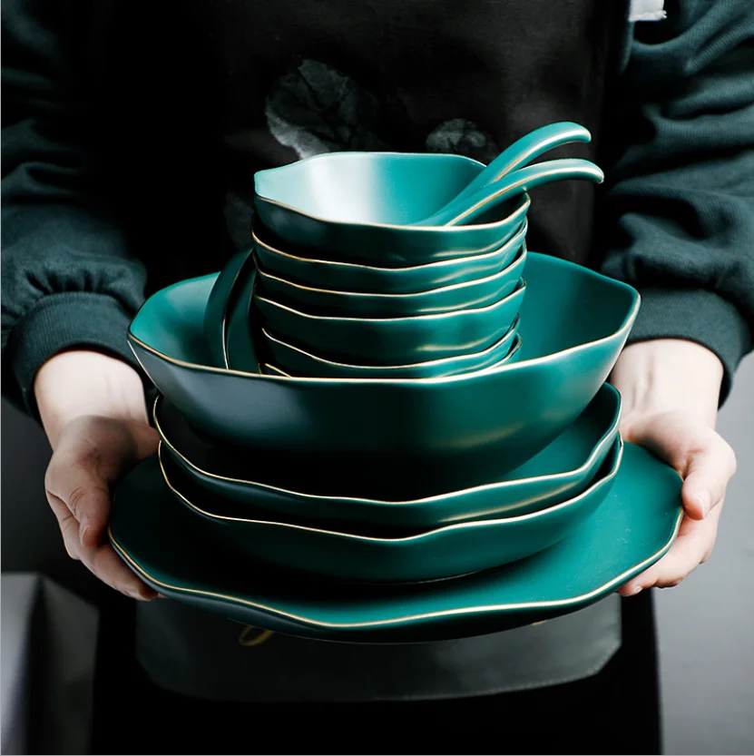 Роскошная керамическая посуда в Пномпене набор столовых приборов бытовые чаши