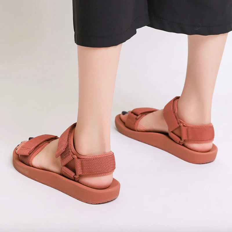 Женские сандалии летняя обувь из эластичной ткани на плоской подошве пляжная