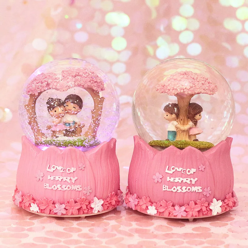 Hot Sakura Couple Crystal Ball Valentine's Day Gift with Rotating Light Music Box FQ-ing | Дом и сад