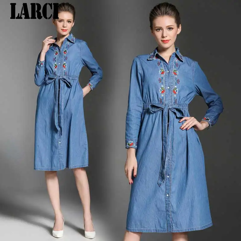 LARCI осень цветочной вышивкой платье из джинсовой ткани роковой Мода 2017 г. с