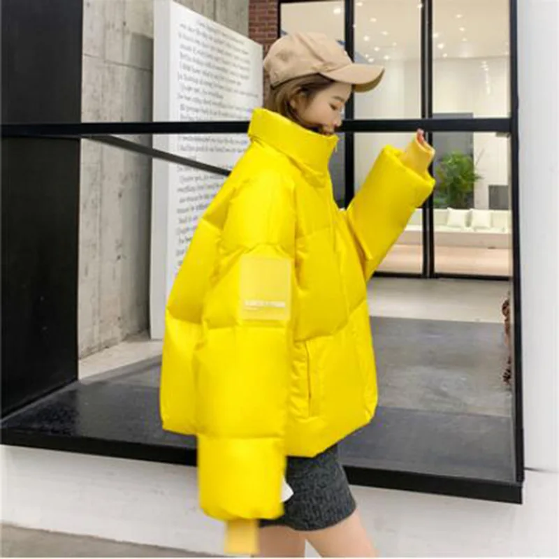 Новинка 2019 однотонная короткая женская куртка-пуховик для зимы с