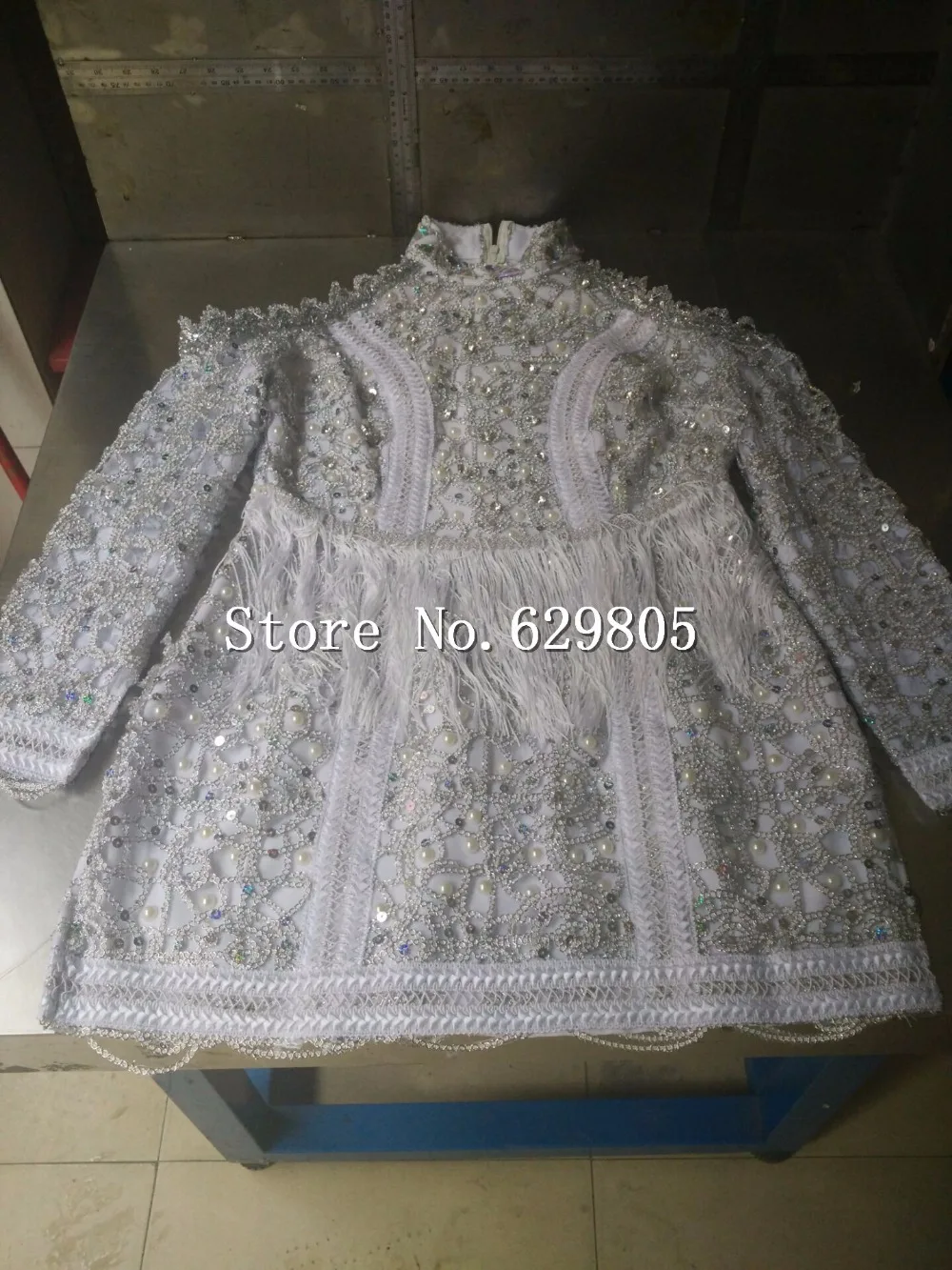 Платье стразы с длинным рукавом и серебряными блестками женские вечерние яркие