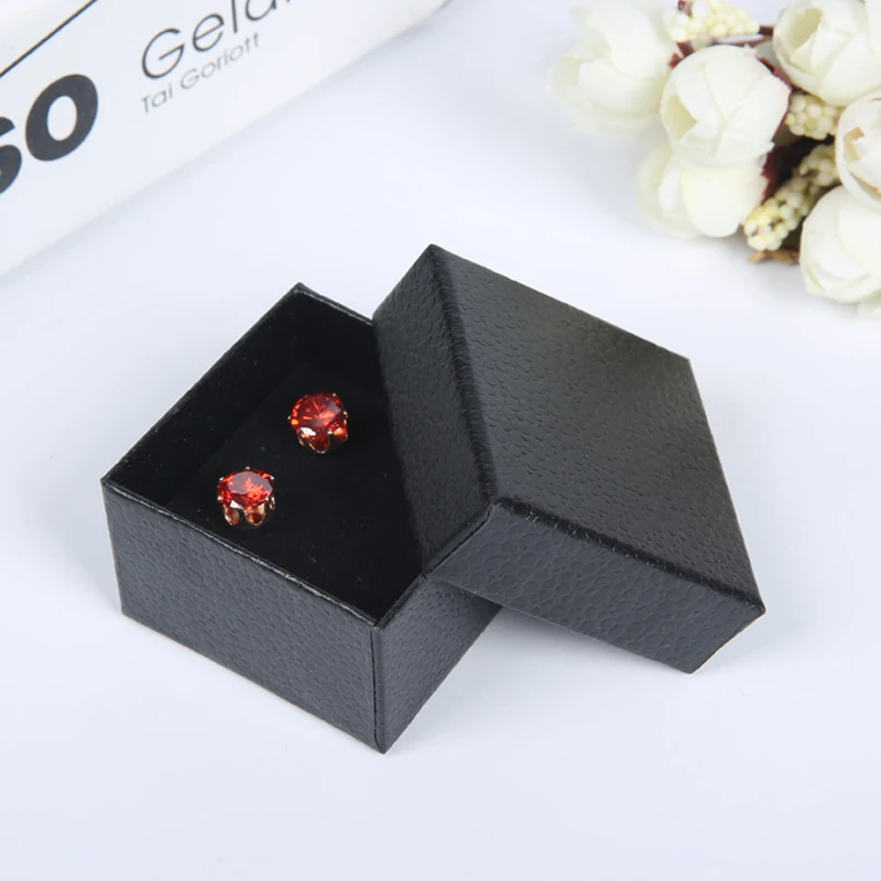 

32pcs/lot Black Pearl Pattern Earrings Ring Jewelry Box 5x5x3cm Black Sponge Gift Boxes Jewelery Accessories Packaging H2031
