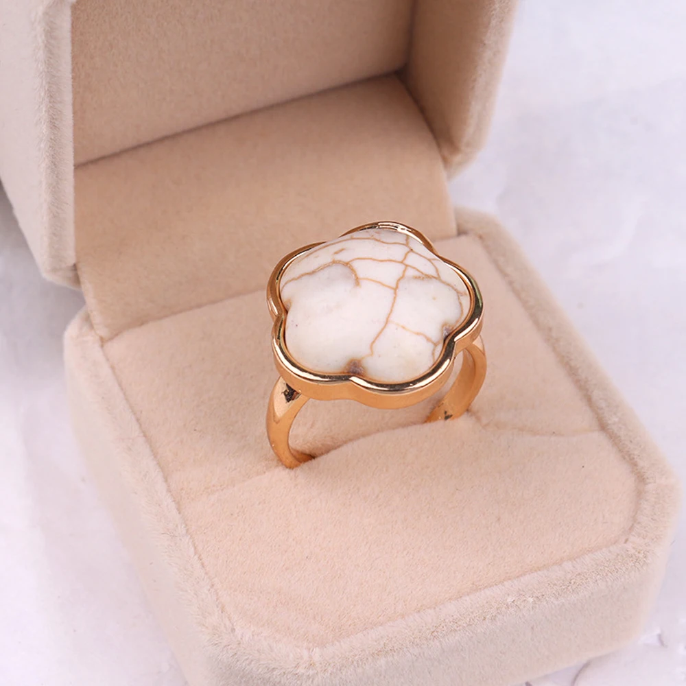 Vansno The new retro alloy triangular ring with pine stones is a popular all-purpose | Украшения и аксессуары