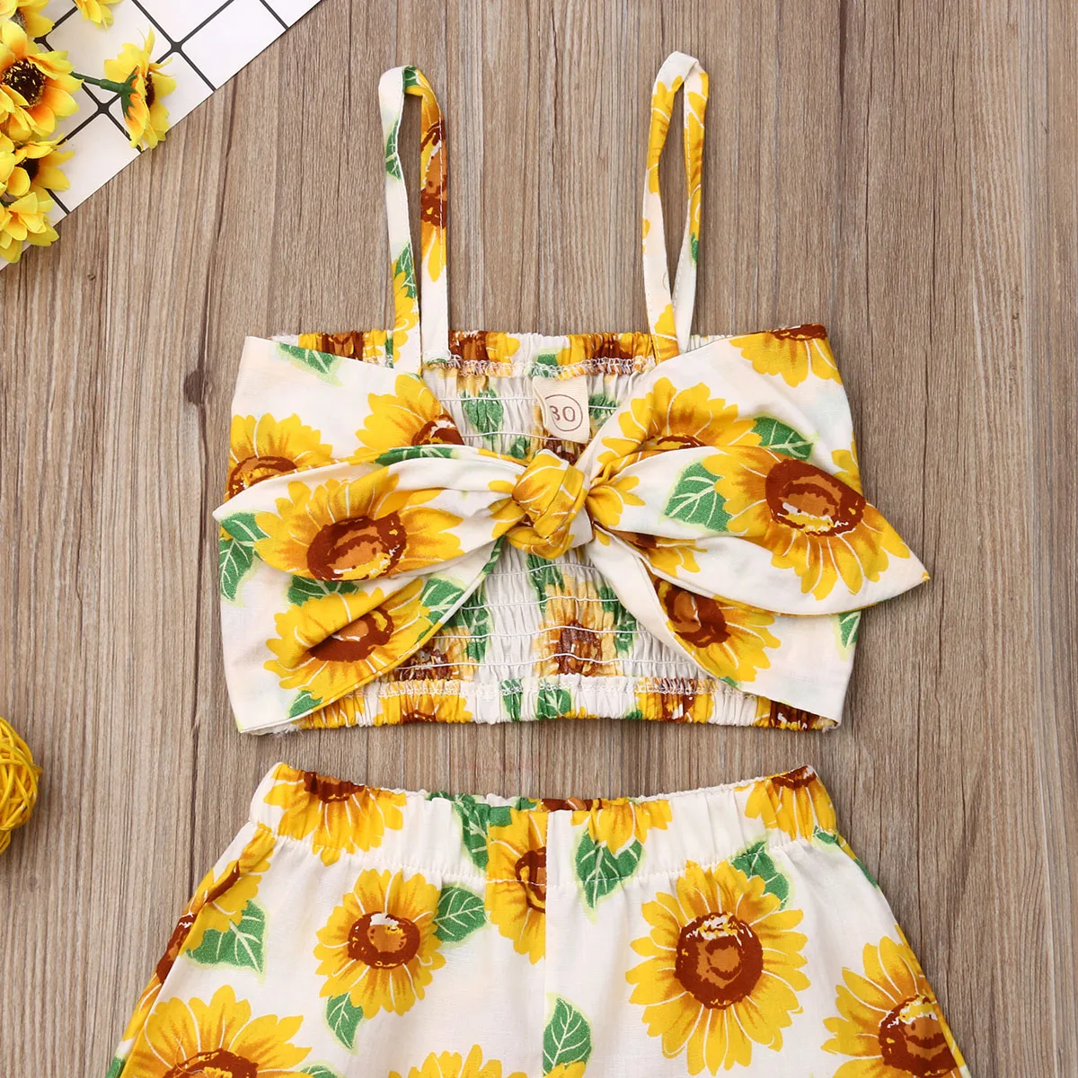 Летний комплект из 2 предметов для девочек топ с бантом и шорты широкими