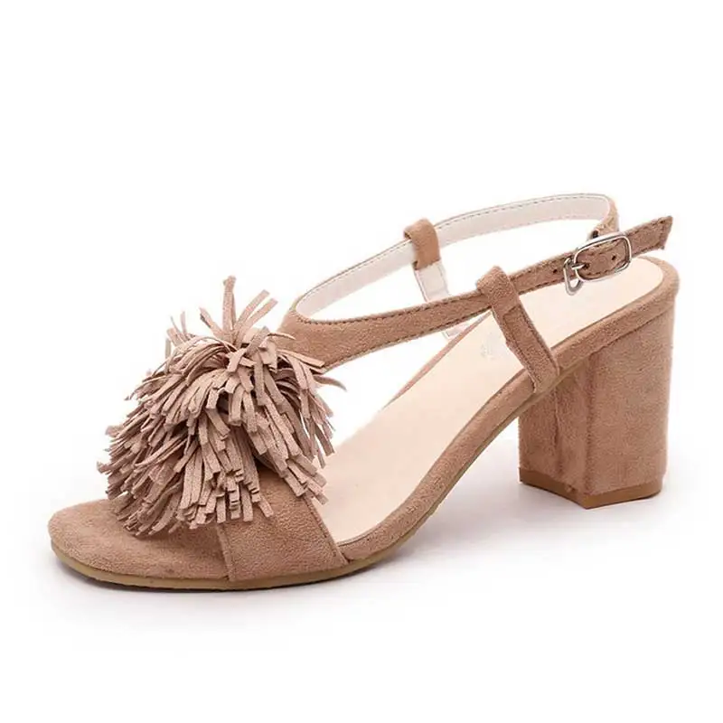 2016 Новая Мода Кисточкой Сандалии Peep Toe 7.5 см Квадратный Каблук Пряжкой Удобная