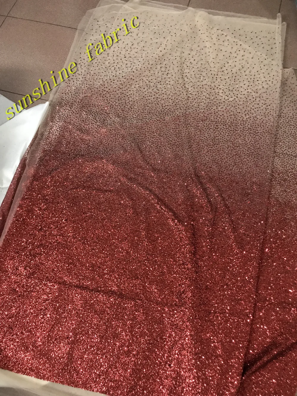 

Новое поступление; красные наклеенного блеск французский чистая кружевной ткани в нигерийском стиле наклеенного блеск кружевной ткани