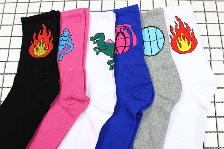 Epous Harajuku Funny Patterned Socks Hipster Fire Dinosaur Print Short Art Socks Sporty Women Pink Pistol Ankle Socks Female SOX