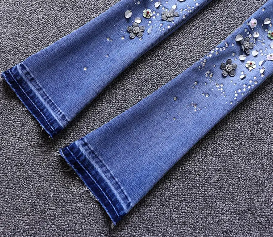 

Plus size diamond cotton flare jeans 2020 Spring women sequined jeans stretch embroidery skinny jeans