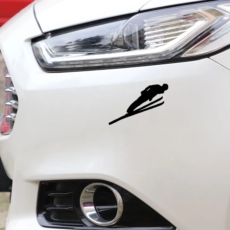 

YJZT 10.7*9.1CM Skiing Vinyl Sport Reflective Decor Car Sticker Personalized Extreme Movement C12-1555