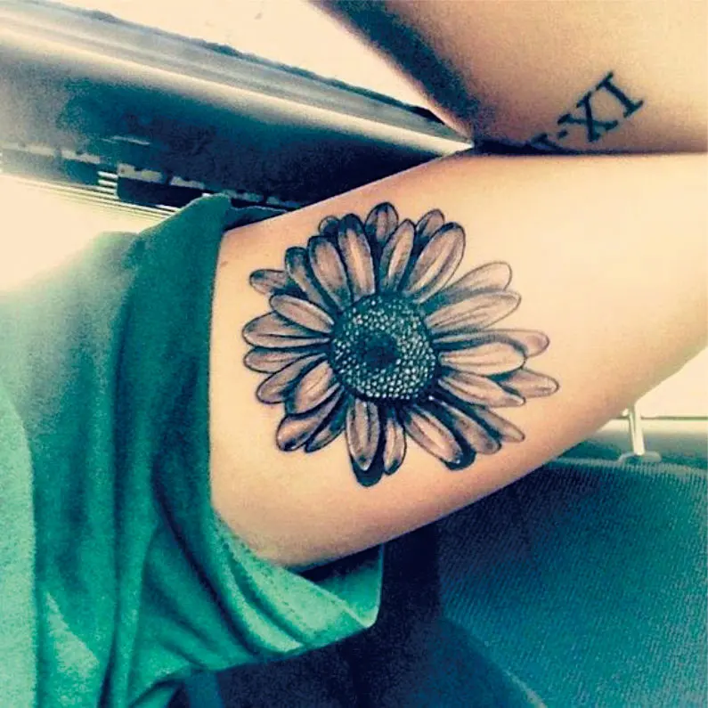 Sunflower Temporary Body Tattoo Fake Flower Tattoos can be used for Shoulder thigh and wrist | Красота и здоровье