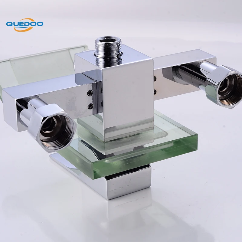 Смеситель для душа квадратный настенный водопад стеклянный носик ванный