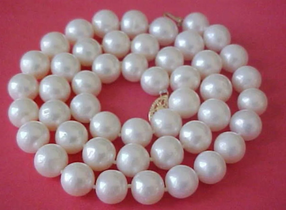

10-11MM AAA+ WHITE SOUTH PEARL NECKLACE 18"