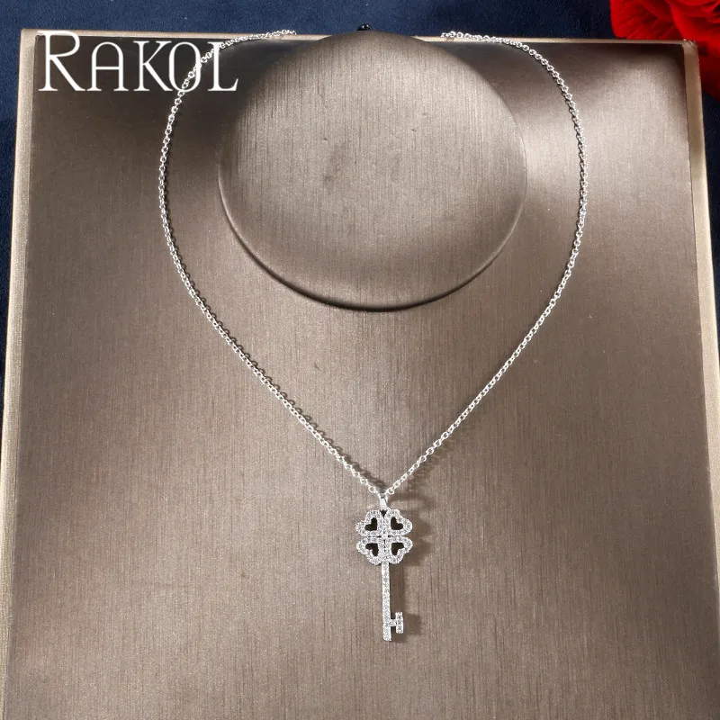 RAKOL новый модный дизайн 4 сердца цветок с микро проложенным ключом цепочка из