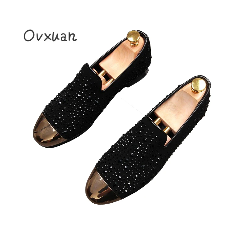 Черный Ovxuan яркий rhinestone Для мужчин повседневная обувь на плоской подошве с металлическим носком красные свадебные туфли мужские лоферы модные и банкета Мужские модельные туфли - Цвет: Черный