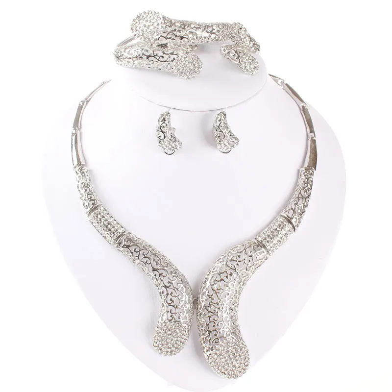 Комплект из колье серёг и кольца с кристаллами | Украшения аксессуары