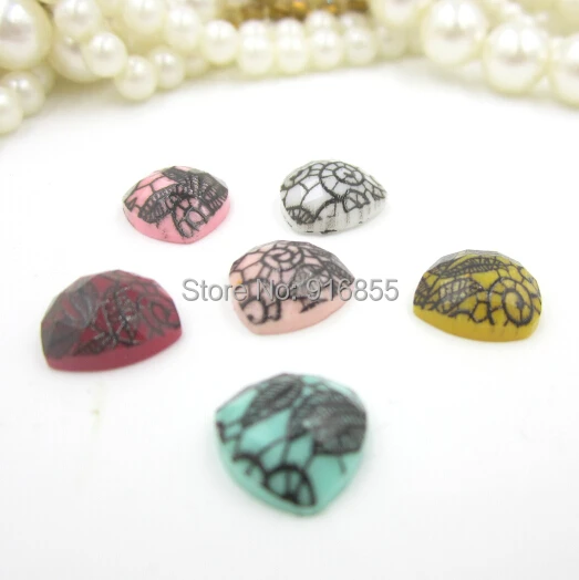 

Free shipping New arrival fashion 30pcs/lot 12mm Exquisite Rounded triangle flatback lace resin rhinestone beads,resin stones