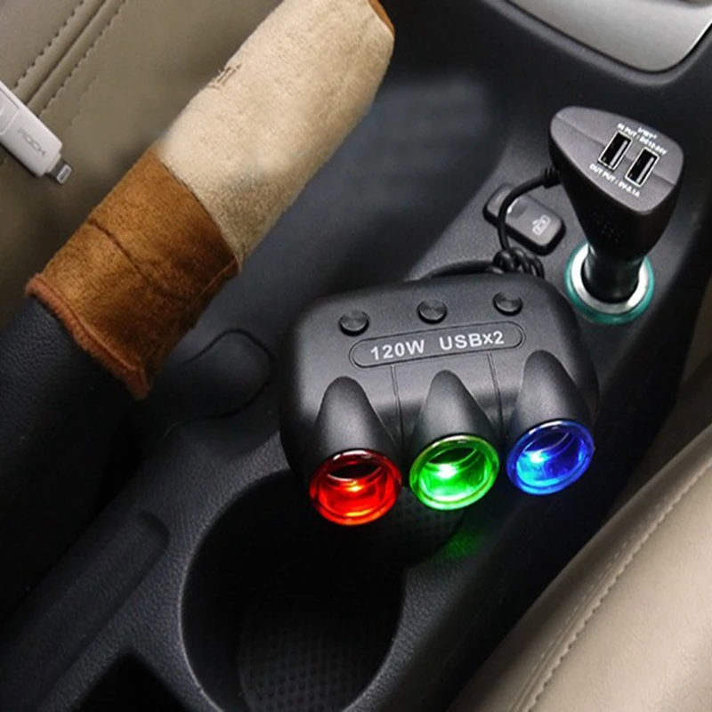 Автомобильное зарядное устройство с двумя USB-портами и тремя прикуривателями 12 В