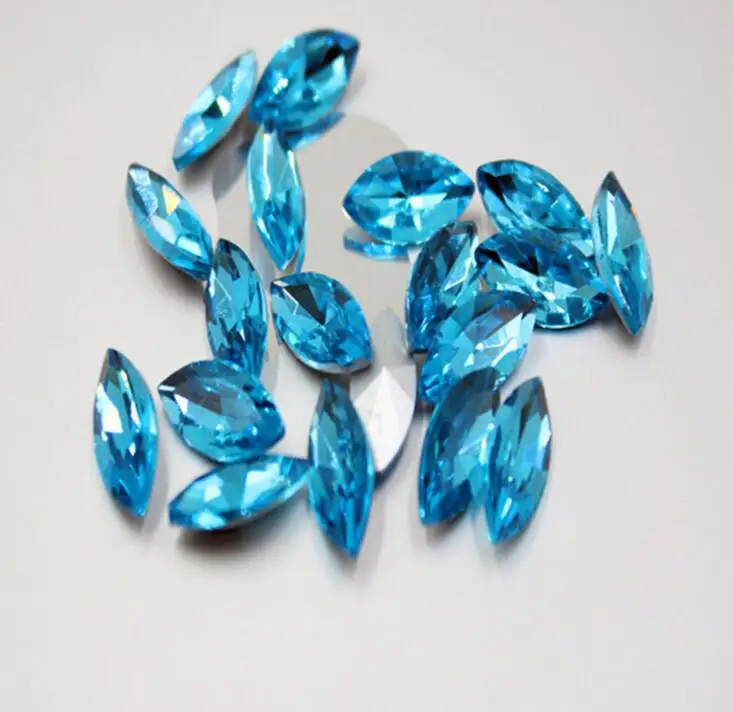 Стеклянные стразы в форме коня ручной работы разные размеры | Дом и сад