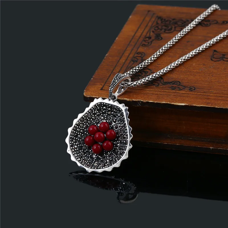 Гаджеты для костюма ювелирные изделия винтажные серебряные красные черные белые