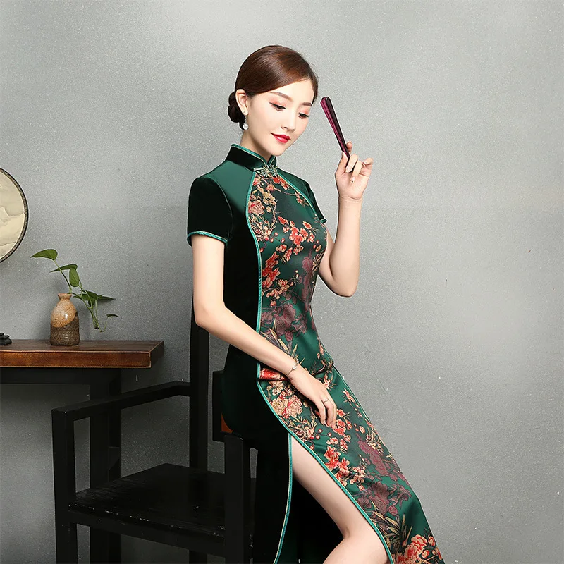 Китайское традиционное растягивающееся велюровое платье Ципао с коротким