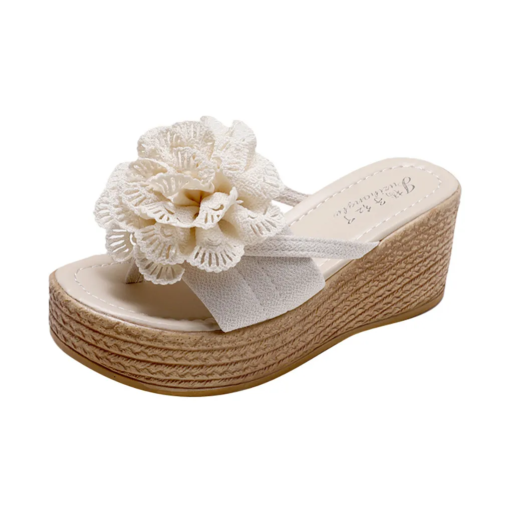 Летняя женская обувь банные шлепанцы на танкетке пляжные вьетнамки женские