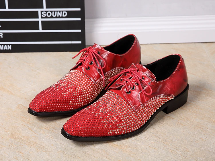 

New Imitate Genuine Leather Men Oxford Shoes Pointed toes Lace-Up Rhinestone Solid Male Dress Wedding Fashion Flats Shoes