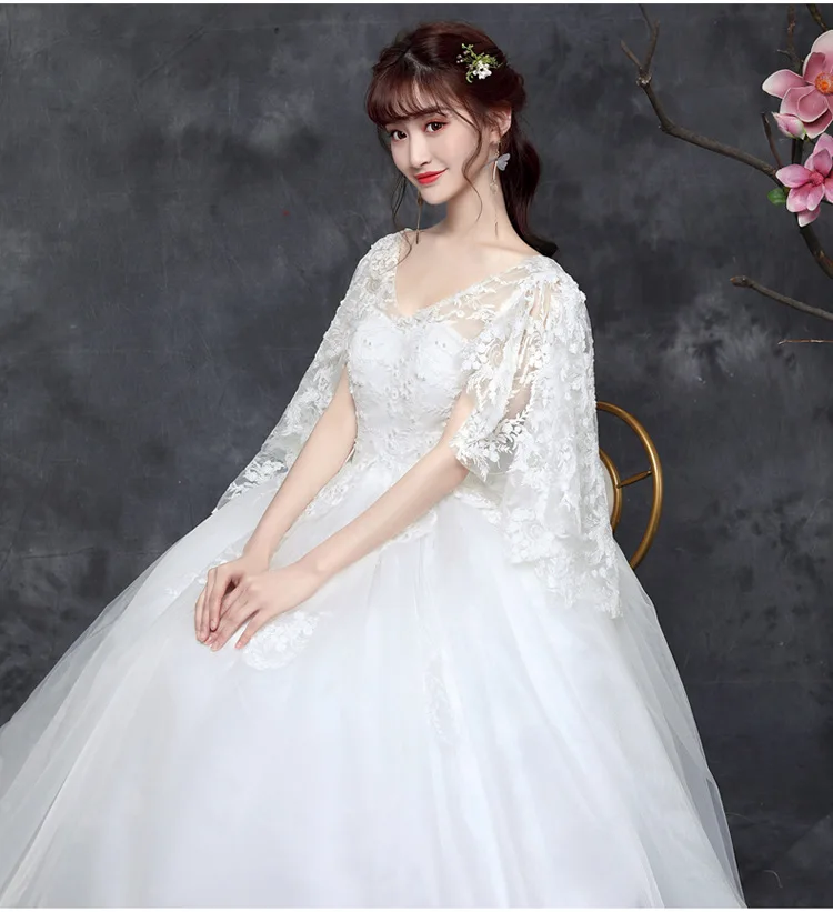 

Wedding Gown 2019 Bridal Dress Ball Gown Vintage Illusion Lace Tulle V-Neck Short Sleeve Floor Length White Pregnant Plus Size