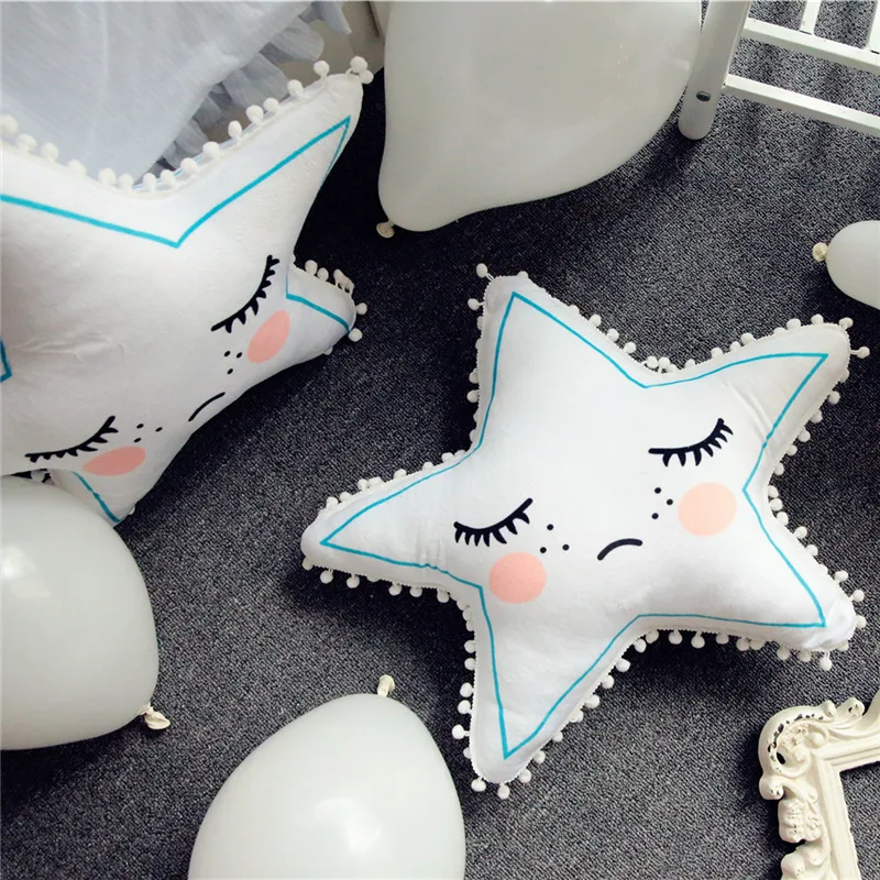 Детская подушка с милыми маленькими звездами декоративная мультяшными