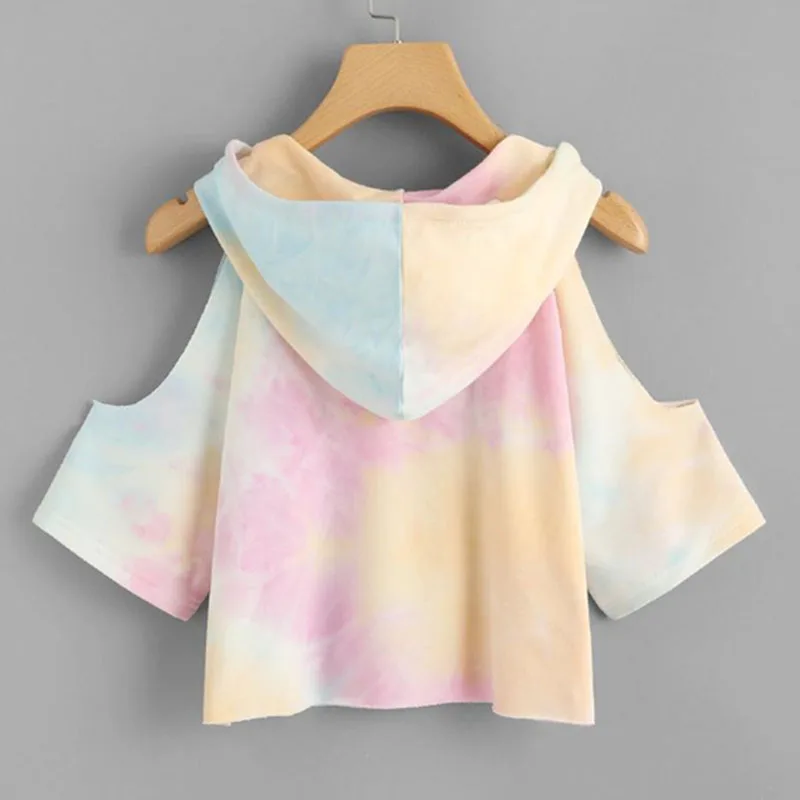Женская футболка с капюшоном и открытыми плечами разноцветная Повседневная