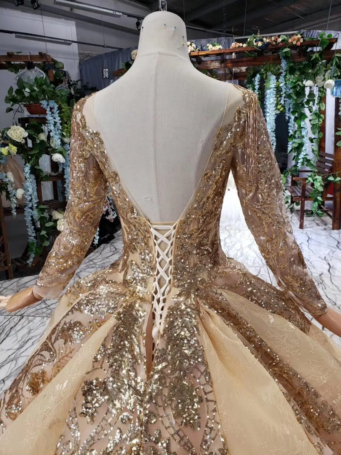 100% Настоящее свадебное платье Роскошные золотые блестки аппликации собора со