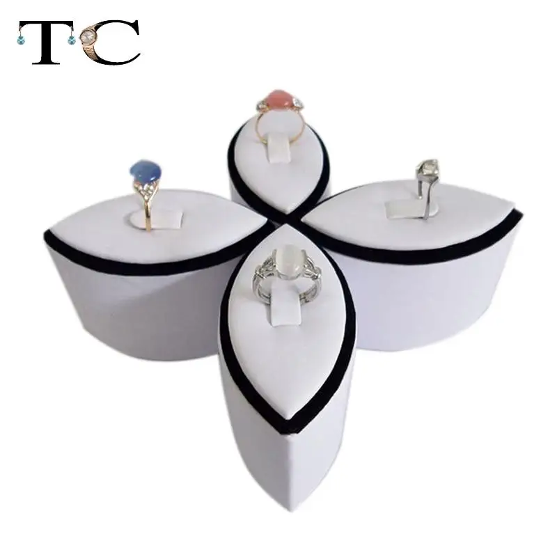 

Wholesale 6pcs Ring Holder Flower Shaped Ring Tower Jewelry Display Organizer White And Black Portable Mannequin Stand Rack Case