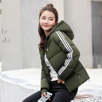 2019 зимняя куртка женская хлопковая короткая новая стеганая теплая парка с