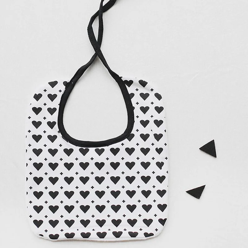 Детский хлопковый нагрудник Слюнявчик с геометрическим