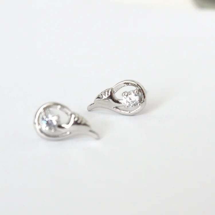 Элегантные серьги гвоздики Стразы с кристаллами металлические Крылья ангела