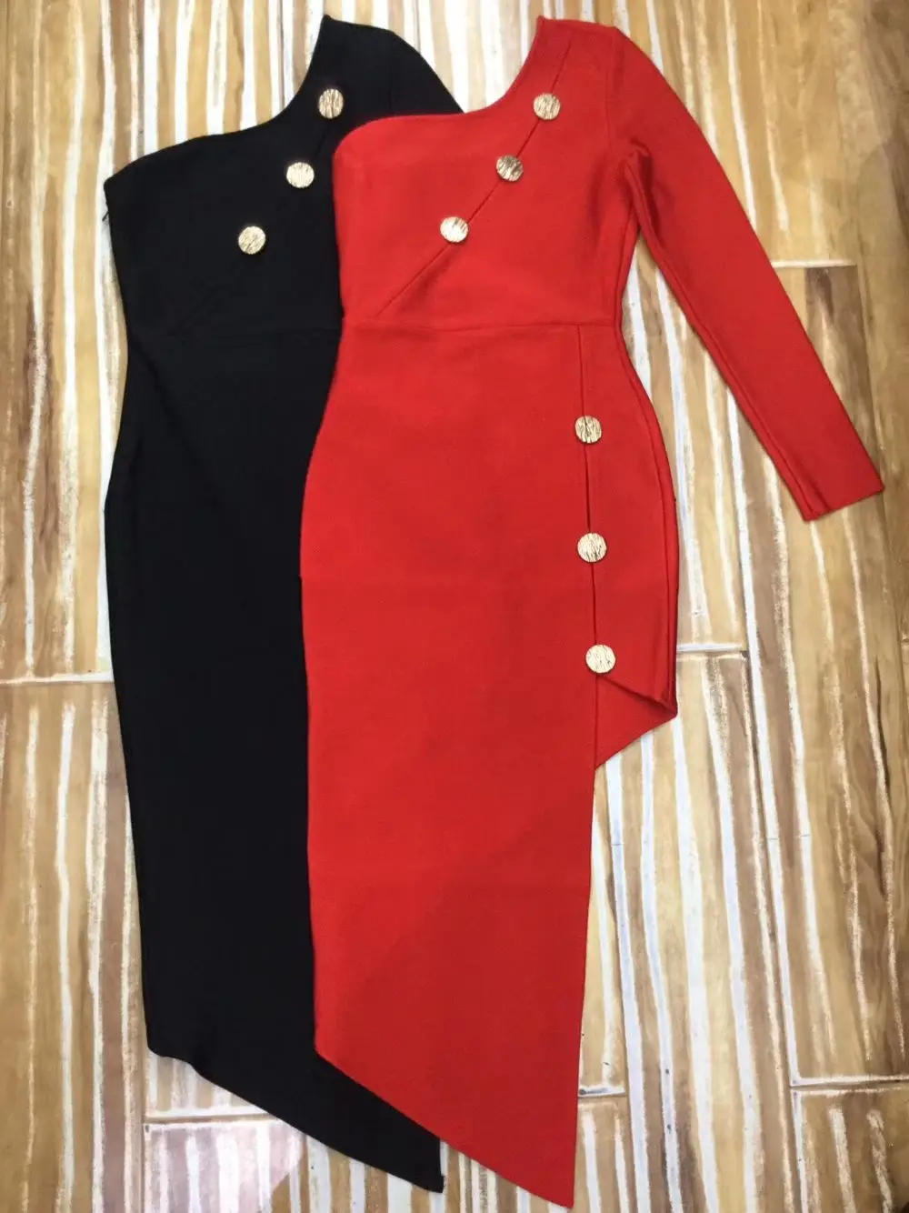 Женское платье на одно плечо с открытой вилкой | Женская одежда