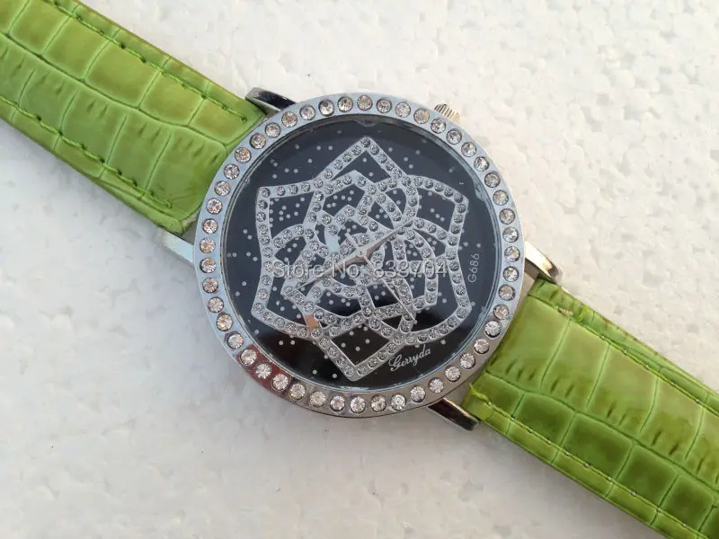 2015 женские модные кожаные аналоговые наручные часы с серебряным корпусом