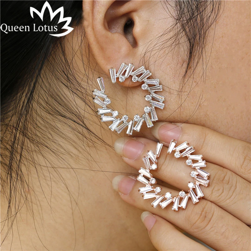 Queen Lotus 2018 New ladies fashion shiny C-shaped design silver / gold earrings Ms. AAA zirconium-grade personalized | Украшения и