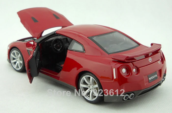 1:24 Nissan 2009 GTR R35 сплава литья под давлением модель автомобиля коллекция игрушек